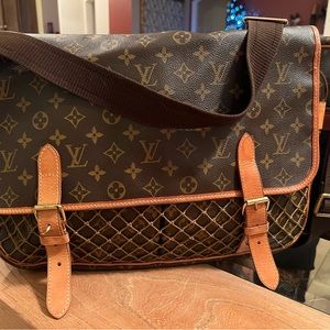 Louis Vuitton Congo Messenger MM
